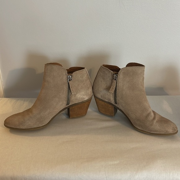 Frye booties-suede - Picture 8 of 9